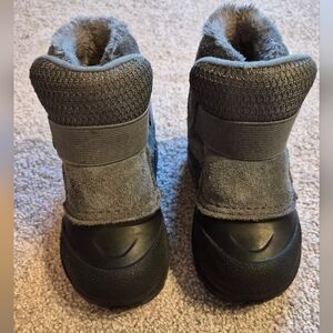 The North Face Kids' Black and Gray Boots